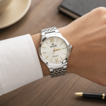 Sveston Legacy Classic Analog Watch with Stainless Steel Bracelet MS Department Store Oman