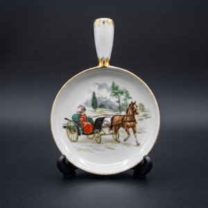 Vintage Horse Carriage Porcelain Decorative Plate MS Department Store Oman