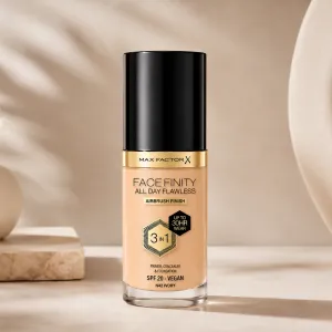 Maxfactor FF Ad Foundation Rg Facefinity N42 -(Ivory) MS Department Store Oman
