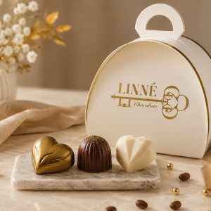 Large Gift Box 6Pcs Wrapped Chocolate MS Department Store Oman