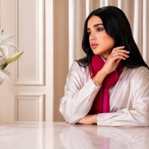 Queen Rose - (L) Scarf MS Department Store Oman