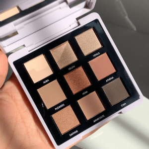 Topf.Maestro Eyeshadow Bar Soft Dream MS Department Store Oman