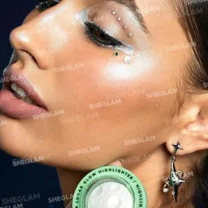 Sheglam Lunar Glow Highlighter Neutron Star MS Department Store Oman
