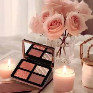 Make Me Glow Palette MS Department Store Oman