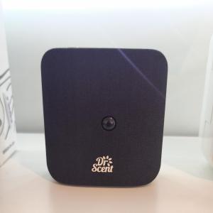 Dr Scent Diffuser Dr Scent Plug-In New Uk Silver Black With Logo (N.Device) MS Department Store Oman