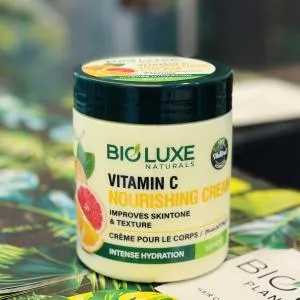 Vitamine C Nourishing Cream-500Ml MS Department Store Oman