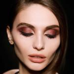 Maybelline Burgundy Eyshadow Palette MS Department Store Oman